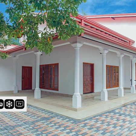 Hotel White House Ratnapura Ngoại thất bức ảnh