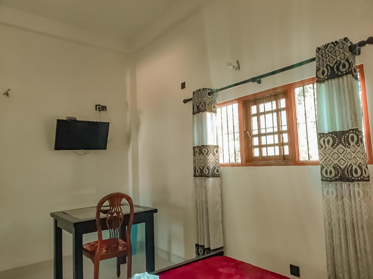 Hotel White House Ratnapura Ngoại thất bức ảnh
