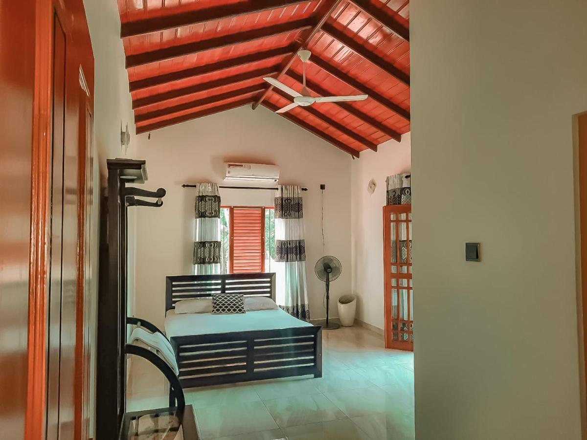 Hotel White House Ratnapura Ngoại thất bức ảnh