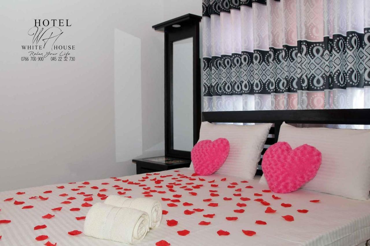 Hotel White House Ratnapura Ngoại thất bức ảnh